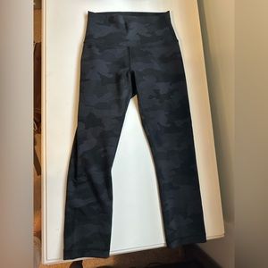 Lululemon Wunder Train Black Camo High-Rise Cropped Leggings